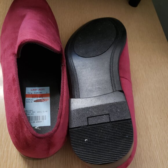 BNWT ALFANI Red Padded Zion Round Toe Slip On Loafers (8) - Picture 3 of 8